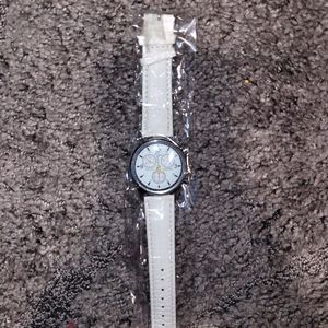 Men's classic Brilliant White on white Dress watch